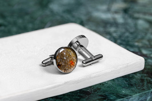 Round Cufflinks – Red-Spotted Leather