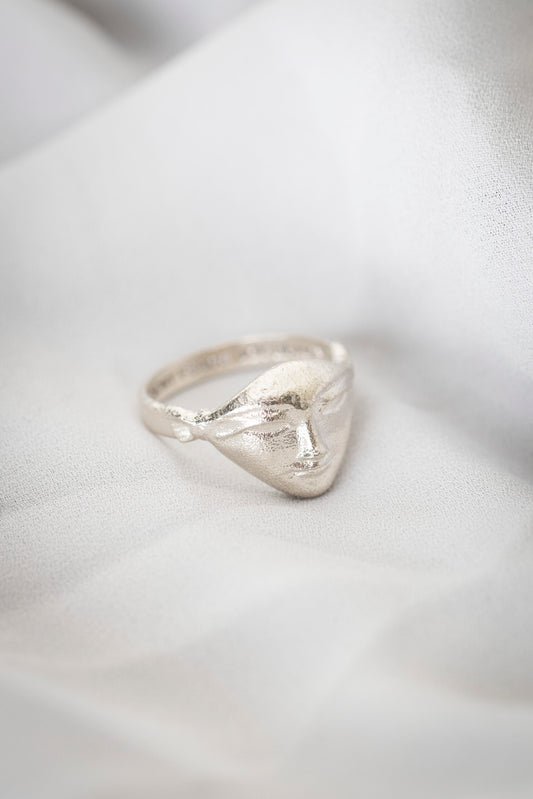 Hathor Harmony Ring - Silver