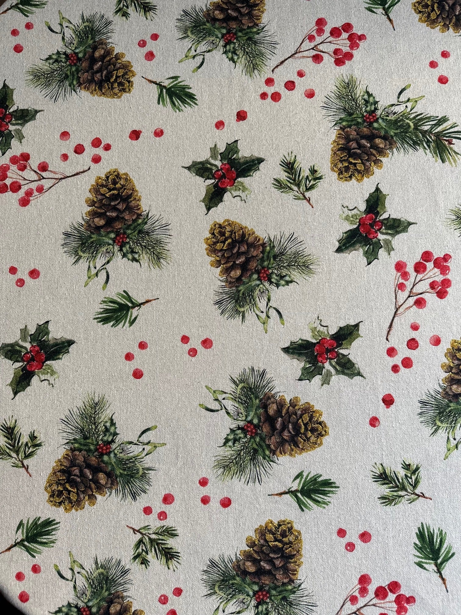 Christmas Motive Golden Pine Round Tablecloth