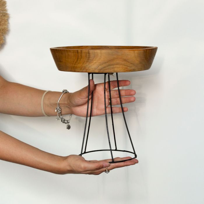 Set med 3 förhöjda teak skålar