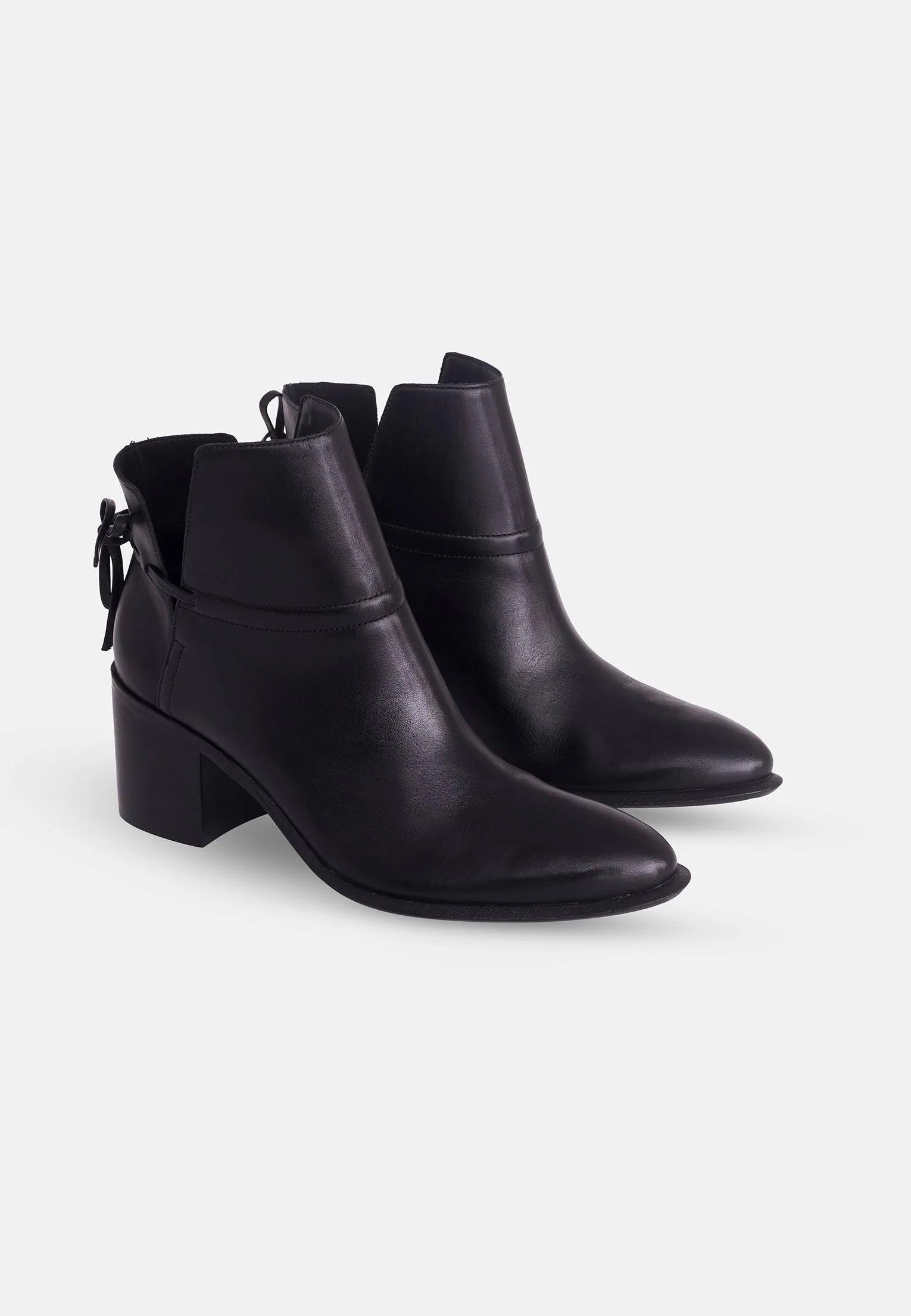 Black Leather Ankle Boots Attalea – Women’s Block Heel Booties