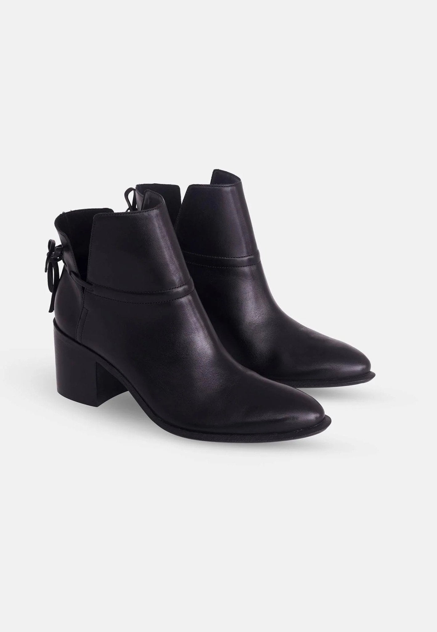 Black Leather Ankle Boots Attalea – Women’s Block Heel Booties - Organic LifestyleBlack Leather Ankle Boots Attalea – Women’s Block Heel BootiesBlack Leather Ankle Boots Attalea – Women’s Block Heel BootiesMangará AtelierOrganic Lifestyle13EFA1VBL3737