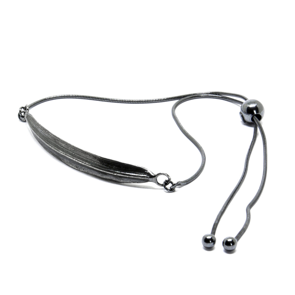 Bracelet - SPRING Leaf - Organic LifestyleBracelet - SPRING LeafBracelet - SPRING LeafAgnes Veski JewelleryOrganic Lifestylespring-leheke-kaekett-agnesveski-hobedaneSilver