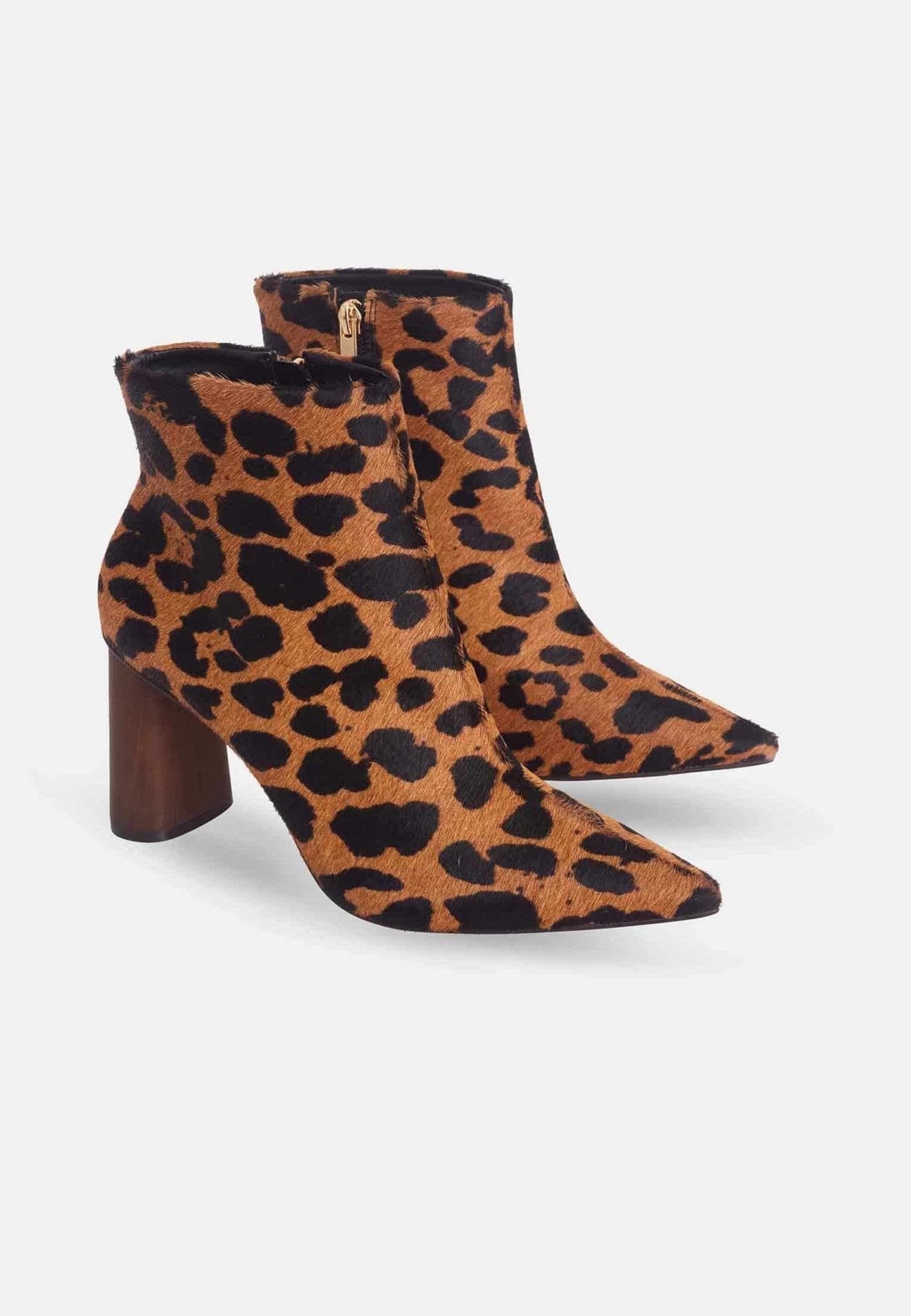 Brown Animal Print Boots Sapucaia – 8.4cm Block Heel Ankle Boots - Organic LifestyleBrown Animal Print Boots Sapucaia – 8.4cm Block Heel Ankle BootsBrown Animal Print Boots Sapucaia – 8.4cm Block Heel Ankle BootsMangará AtelierOrganic Lifestyle503MA1POP3737