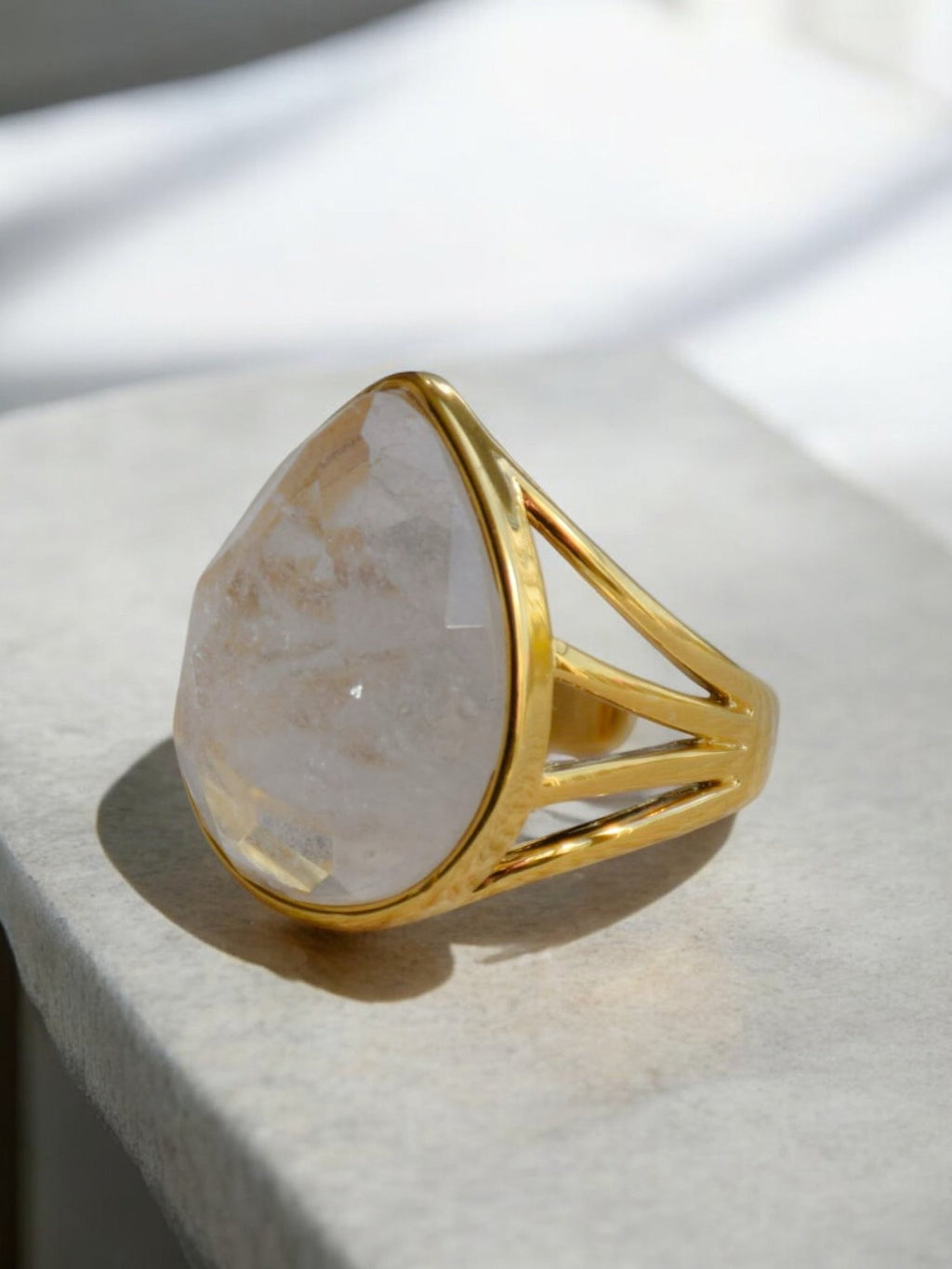 Clear quartz beauty ring - Organic LifestyleClear quartz beauty ringClear quartz beauty ringSandra TeresaOrganic Lifestylesku-57477782274397