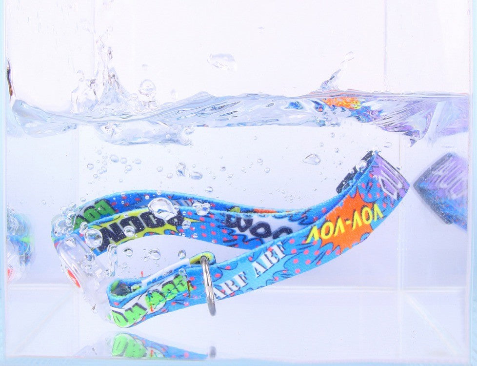 Collar With A LED Plastic Buckle - Blue Graffiti