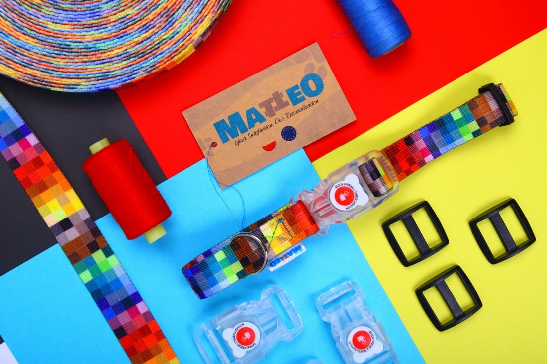 Collar With A LED Plastic Buckle  - Pixels