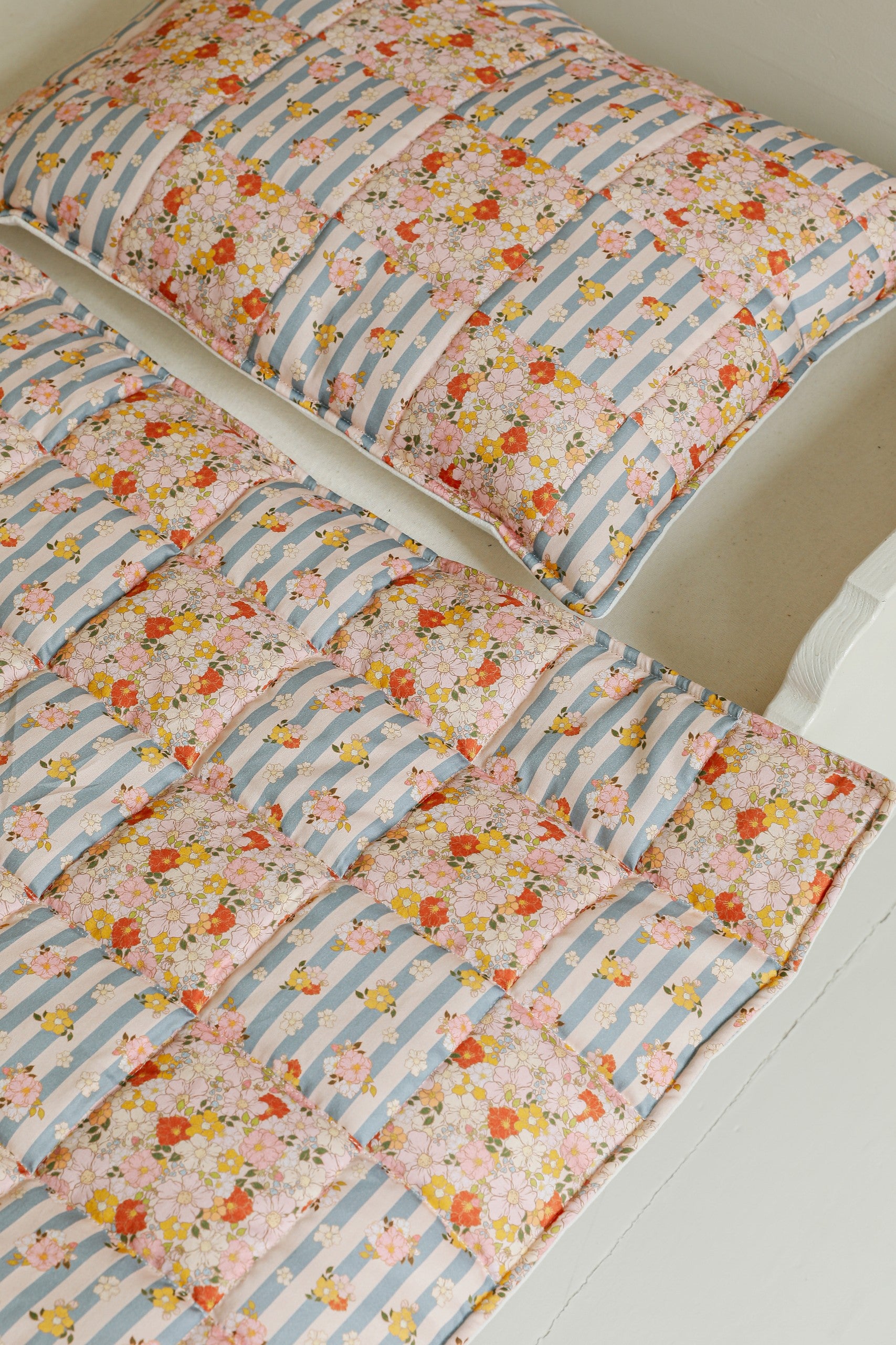 Cotton Quilted Patchwork Blanket + Pillow Set Large - Summer Garden
