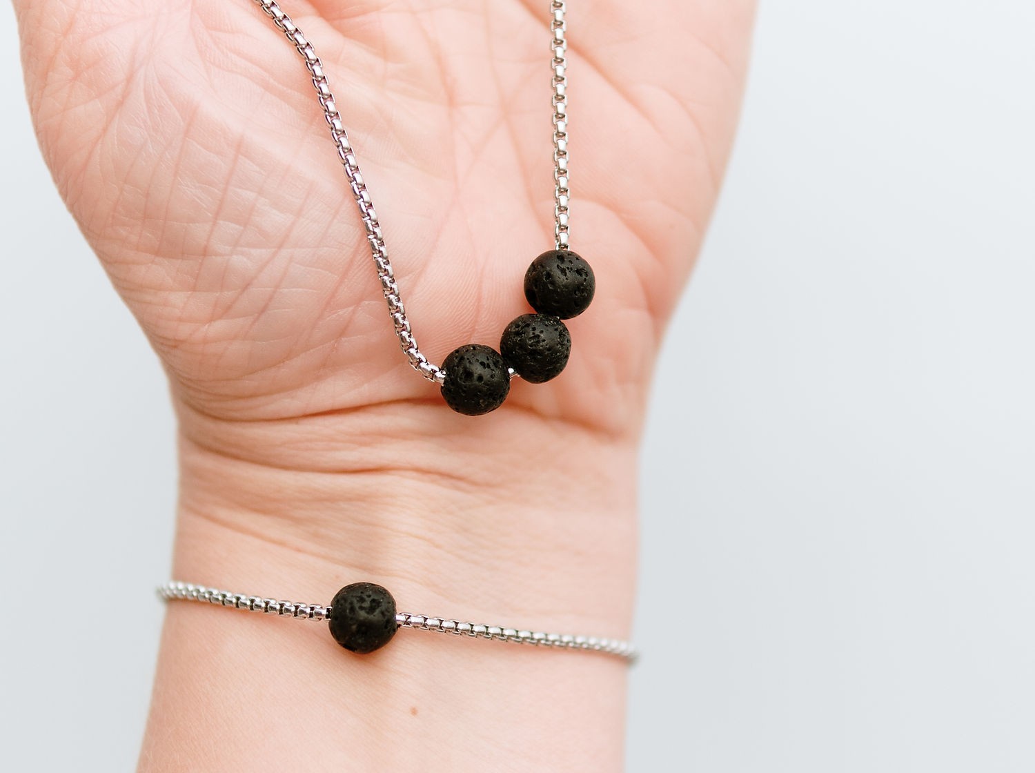 Diffuser Set, Necklace and Bracelet - Black Lava