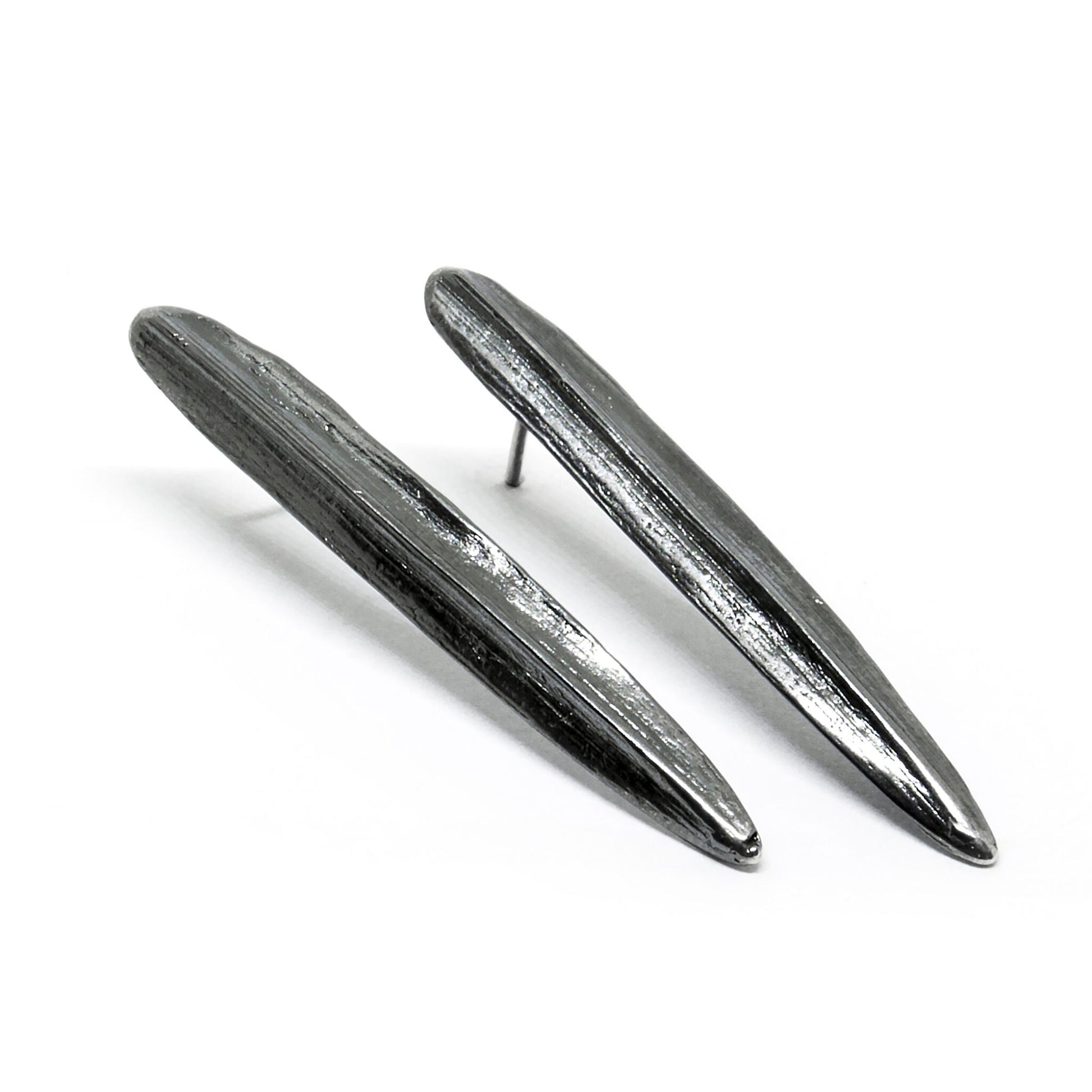 Earrings - SPRING Leaf - Organic LifestyleEarrings - SPRING LeafEarrings - SPRING LeafAgnes Veski JewelleryOrganic Lifestylespring-leheke-korvarongad-agnesveski-oksudeeritudOxide