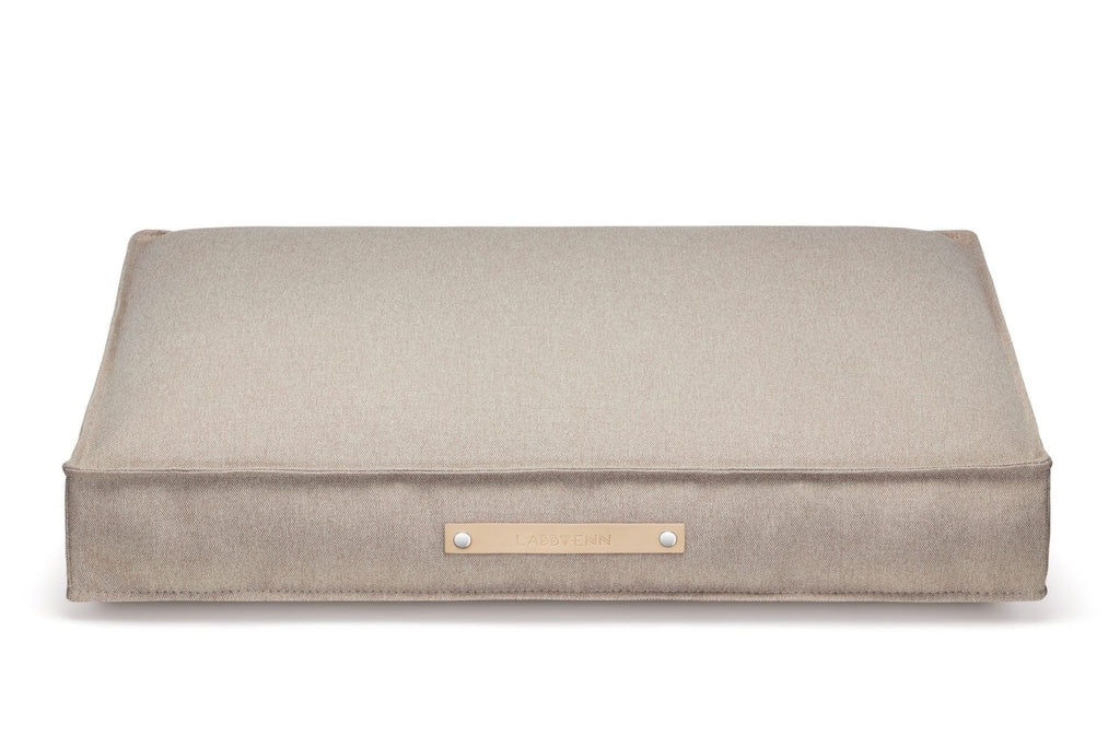 Ekologisk Kudde för Hund - Töve Cushion - Nut - Organic LifestyleEkologisk Kudde för Hund - Töve Cushion - NutTöve Cushion - Nut LabbvennOrganic Lifestyle5907694930376S