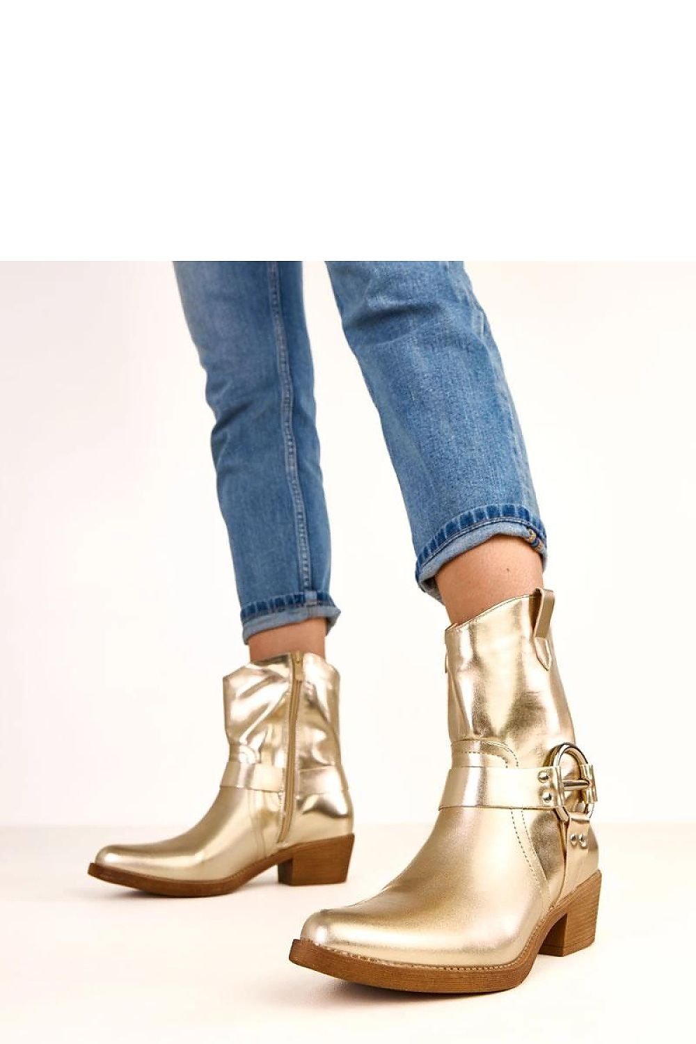 Ekologiska Boots i Cowboystil - Stövletter i Högkvalitativt Ekologiskt Veganskt läder - Solea - Guld - Organic LifestyleEkologiska Boots i Cowboystil - Stövletter i Högkvalitativt Ekologiskt Veganskt läder - Solea - Guld36 Heel boots model 220574 Solea SoleaOrganic Lifestyle220574_1253514Guld