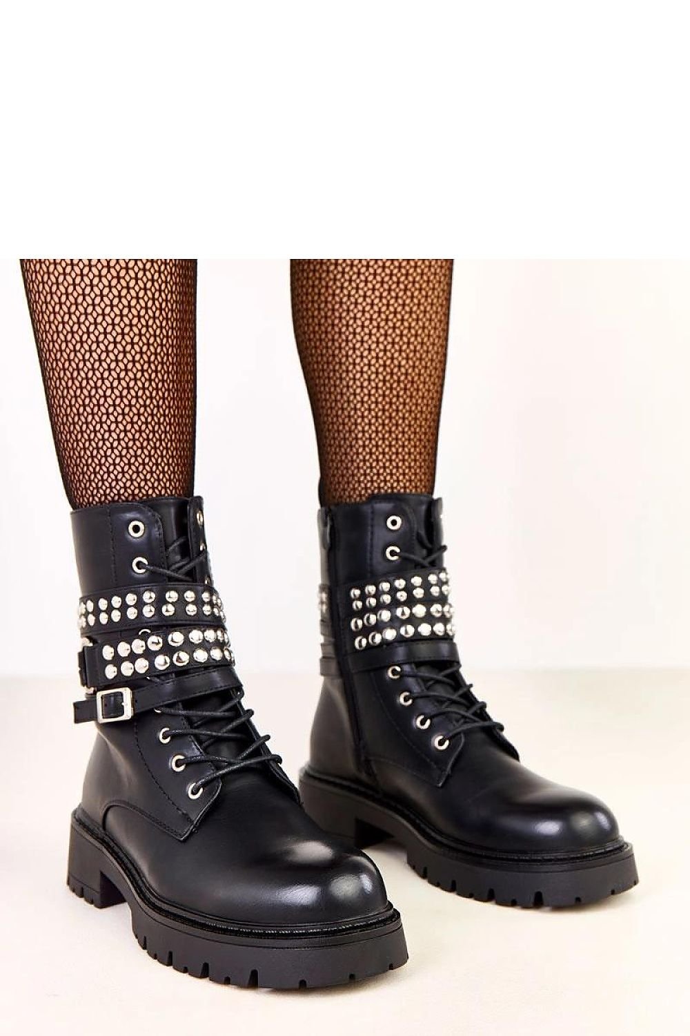 Ekologiska Boots - workers i Ekologiskt Veganskt läder med nitar av strass - Solea - Organic LifestyleEkologiska Boots - workers i Ekologiskt Veganskt läder med nitar av strass - Solea36 Bootie model 219963 Solea SoleaOrganic Lifestyle219963_1251043black