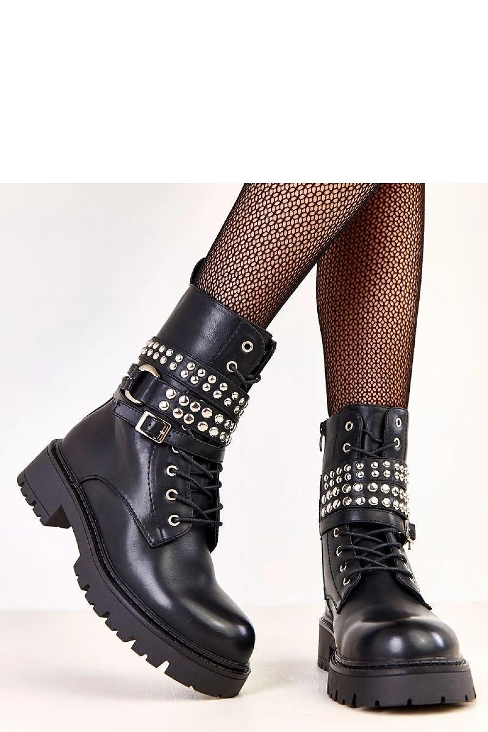 Ekologiska Boots - workers i Ekologiskt Veganskt läder med nitar av strass - Solea - Organic LifestyleEkologiska Boots - workers i Ekologiskt Veganskt läder med nitar av strass - Solea36 Bootie model 219963 Solea SoleaOrganic Lifestyle219963_1251043black