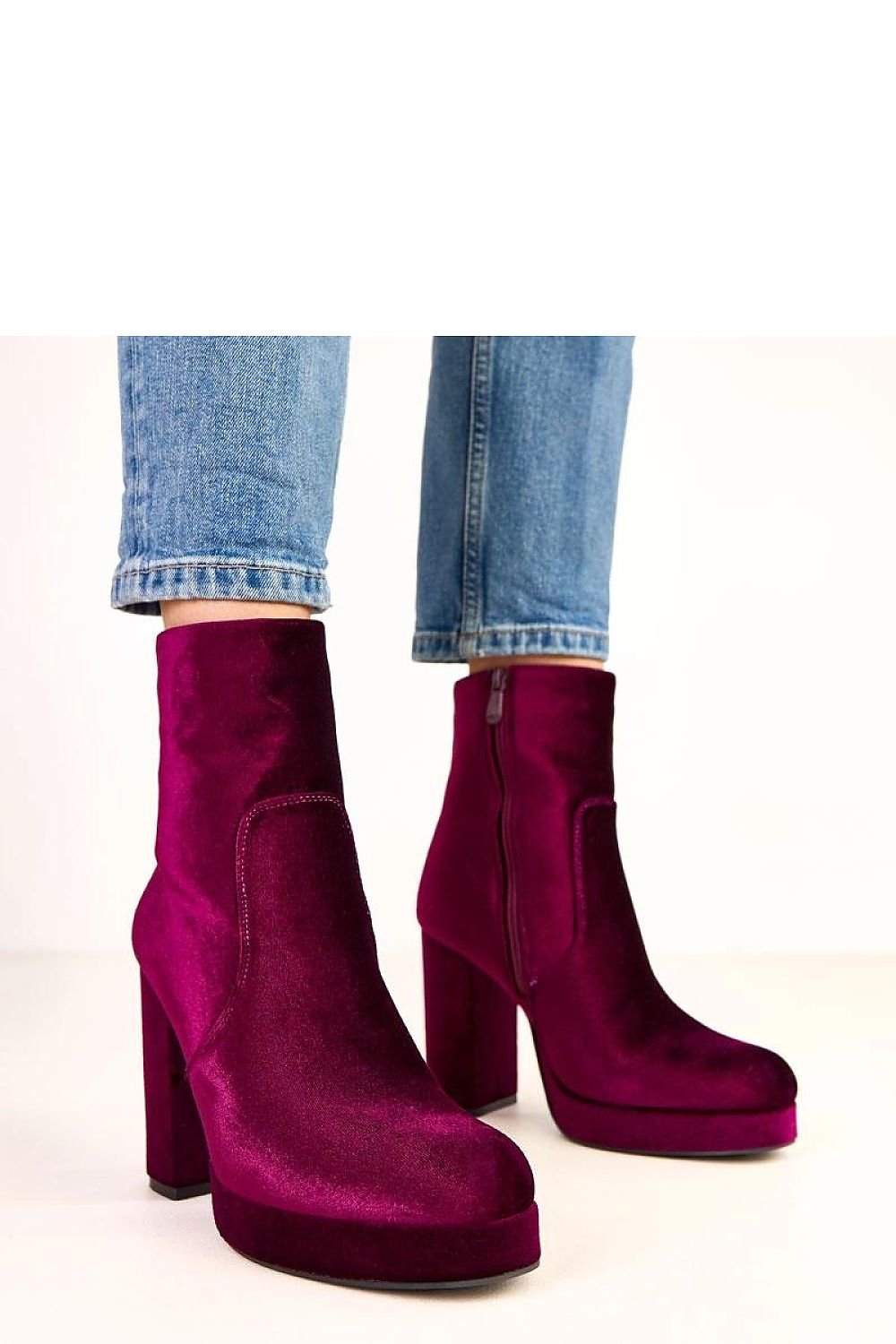 Ekologiska Klackskor, Stövletter - Solea - ekologiskt Veganskt mockaläder - Organic LifestyleEkologiska Klackskor, Stövletter - Solea - ekologiskt Veganskt mockaläder36 Heel boots model 220582 Solea SoleaOrganic Lifestyle220582_1253562violet