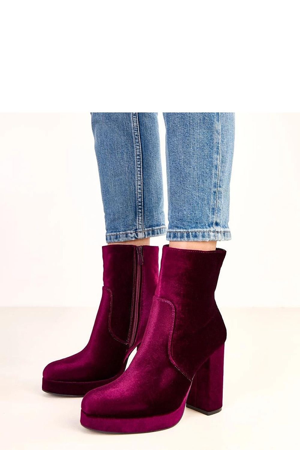 Ekologiska Klackskor, Stövletter - Solea - ekologiskt Veganskt mockaläder - Organic LifestyleEkologiska Klackskor, Stövletter - Solea - ekologiskt Veganskt mockaläder36 Heel boots model 220582 Solea SoleaOrganic Lifestyle220582_1253562violet