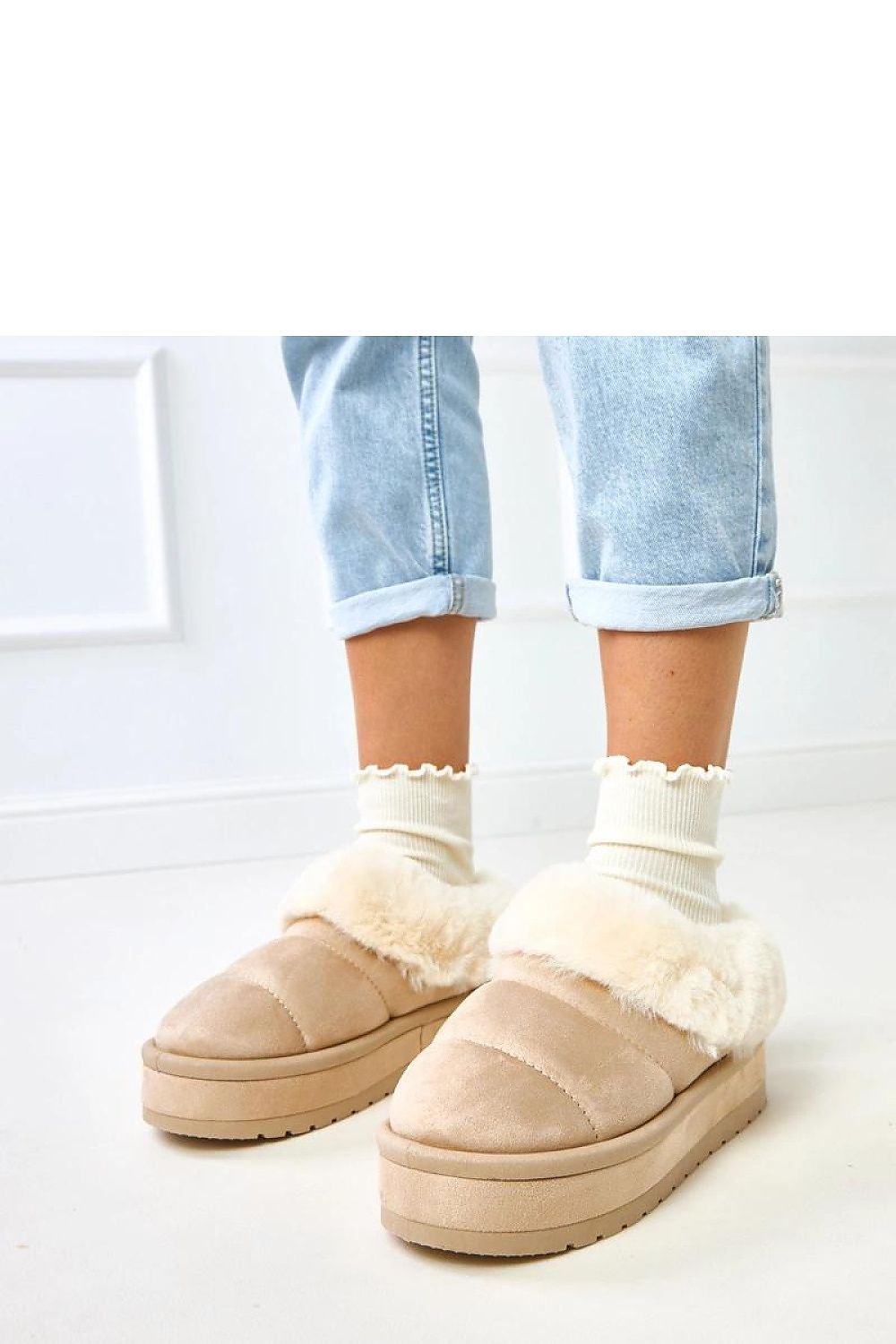 Ekologiska Snöskor av miljövänligt ekologiskt veganskt mockaläder och fuskpäls - Organic LifestyleEkologiska Snöskor av miljövänligt ekologiskt veganskt mockaläder och fuskpäls36 Snow boots model 218134 Solea SoleaOrganic Lifestyle218134_1243122beige