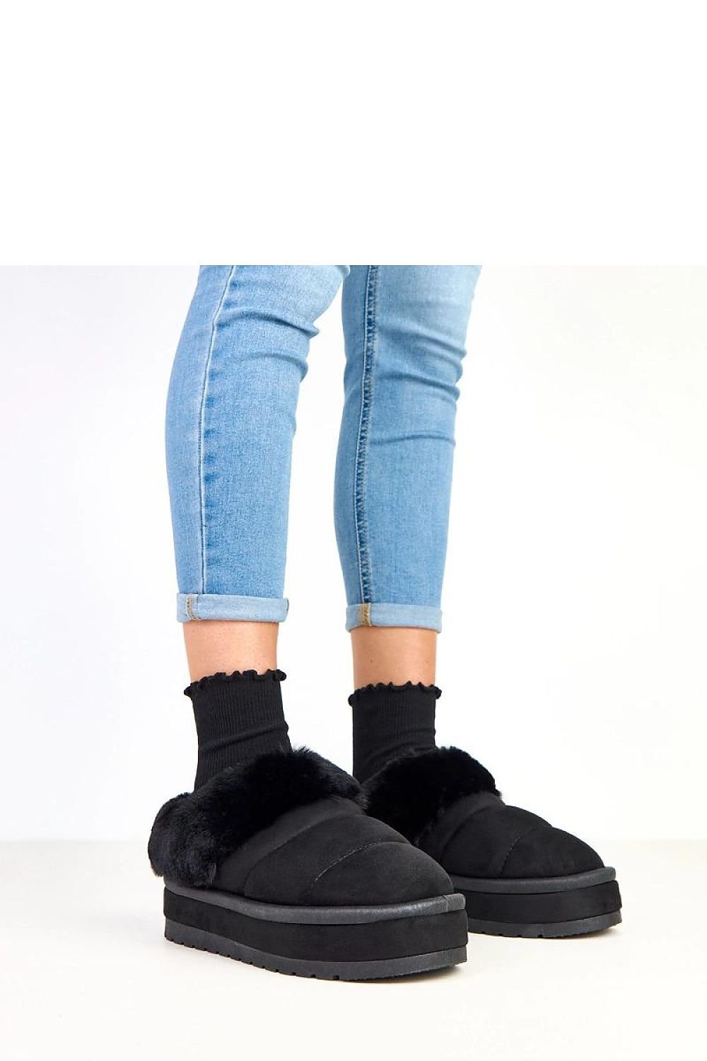 Ekologiska Snöskor av miljövänligt ekologiskt veganskt mockaläder och fuskpäls - Organic LifestyleEkologiska Snöskor av miljövänligt ekologiskt veganskt mockaläder och fuskpäls36 Snow boots model 218135 Solea SoleaOrganic Lifestyle218135_1243128black