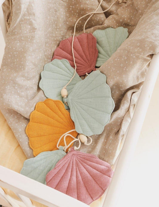 Shell Garland - Summerwind