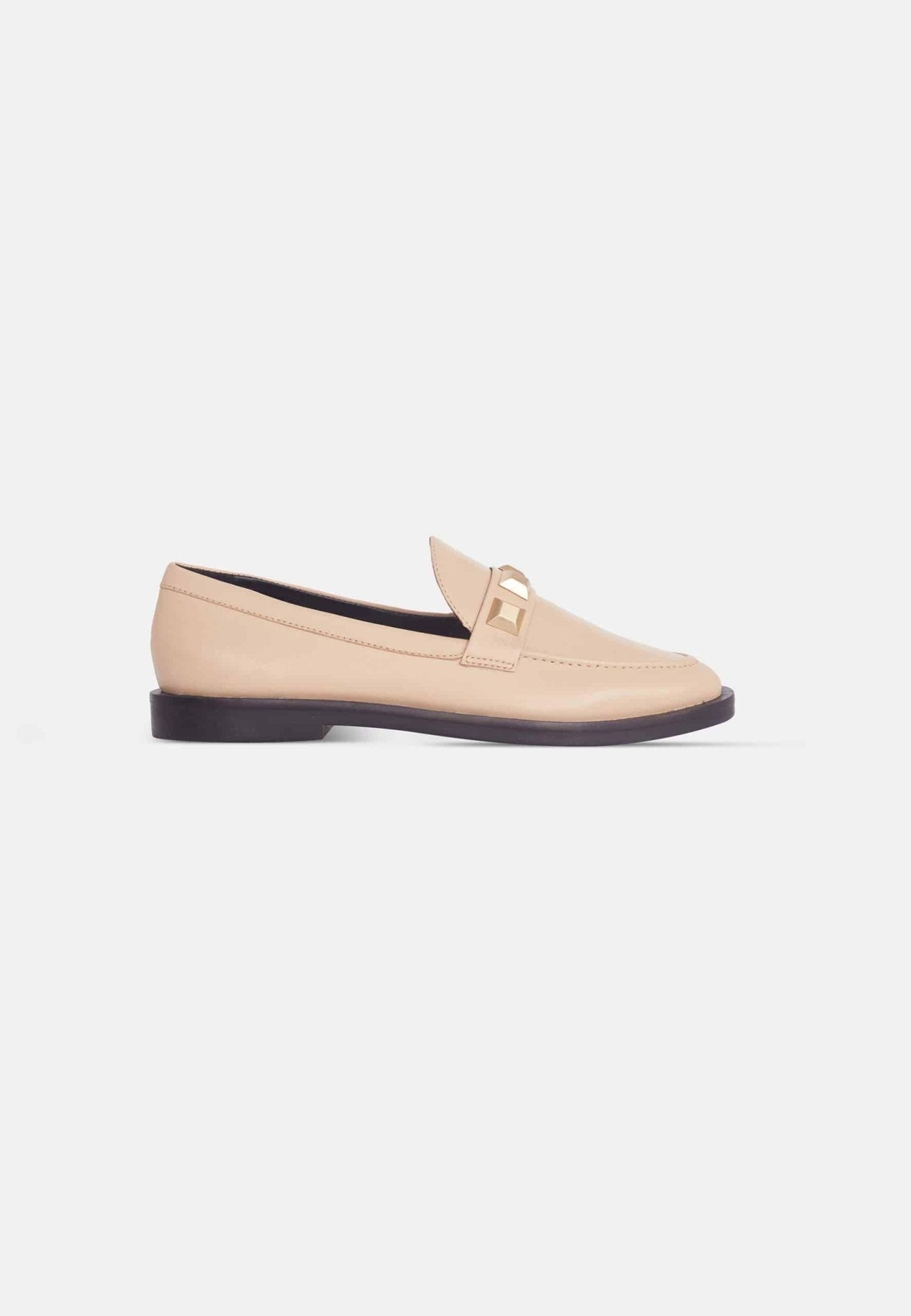 Mangará Women's Loafers Caete Leather - Organic LifestyleMangará Women's Loafers Caete Leather40Mangará Women's Loafers Caete LeatherMangará AtelierOrganic Lifestyle215TR3MBI40Beige