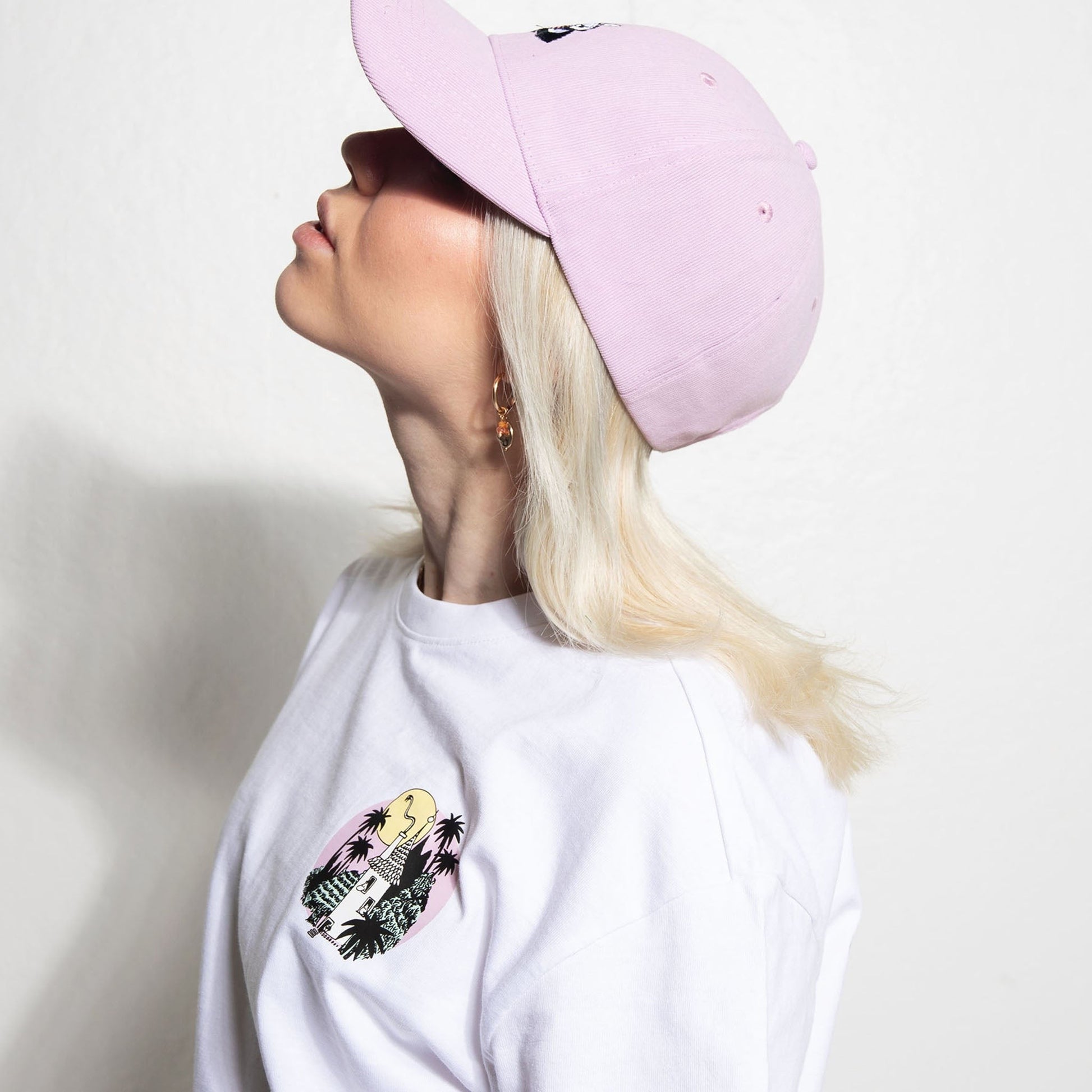 Moomintroll Jungle Heavy Unisex T-shirt - White - Organic LifestyleMoomintroll Jungle Heavy Unisex T-shirt - WhiteMoomintroll Jungle Heavy Unisex T-shirt - WhiteMoomin by NordicBuddiesOrganic LifestyleMOOMIN52F-XSXS