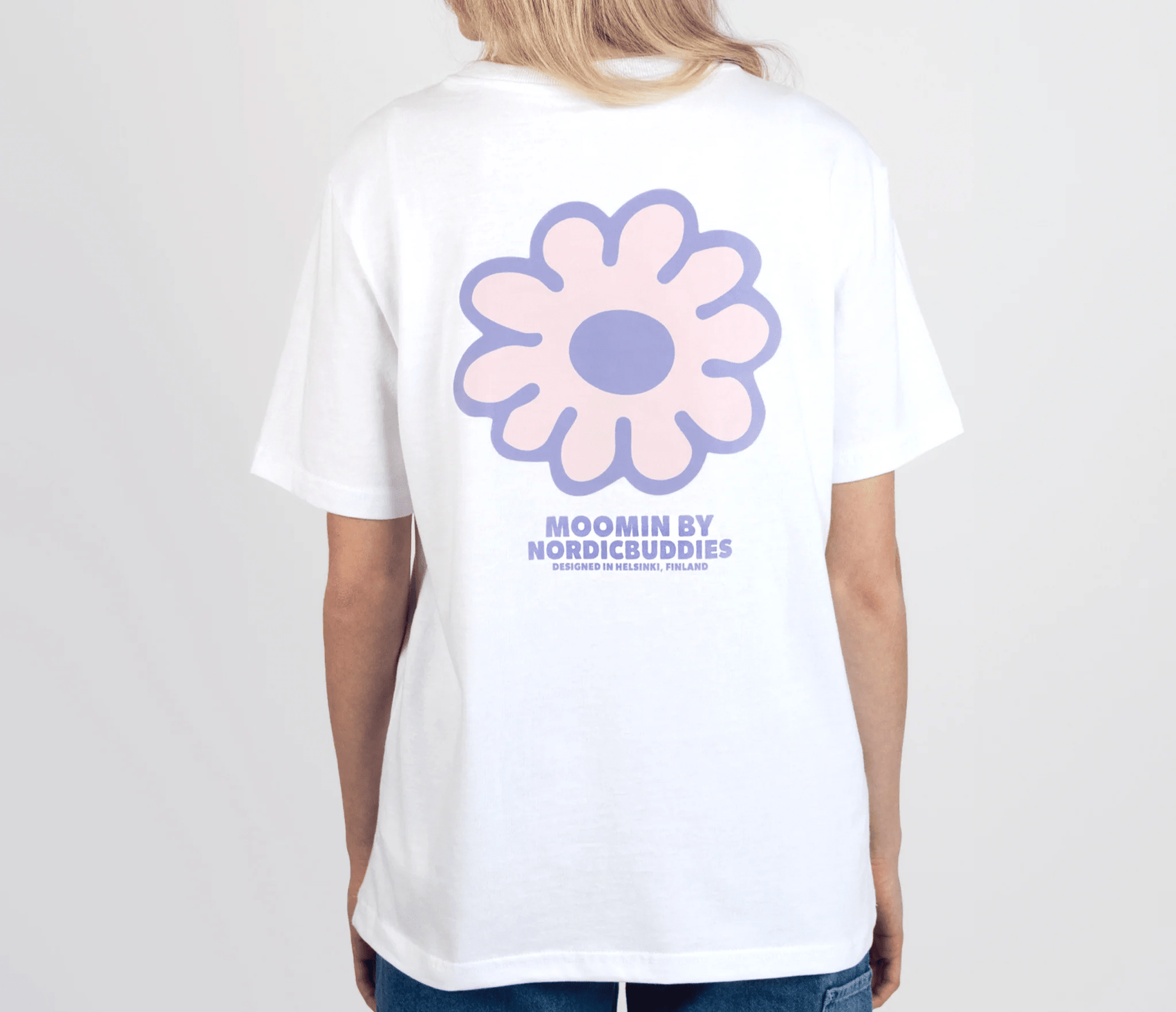 Moomintroll's Flower Everyday T-Shirt Women - White - Organic LifestyleMoomintroll's Flower Everyday T-Shirt Women - WhiteMoomintroll's Flower Everyday T-Shirt Women - WhiteMoomin by NordicBuddiesOrganic LifestyleMOOMIN53C-XLXL