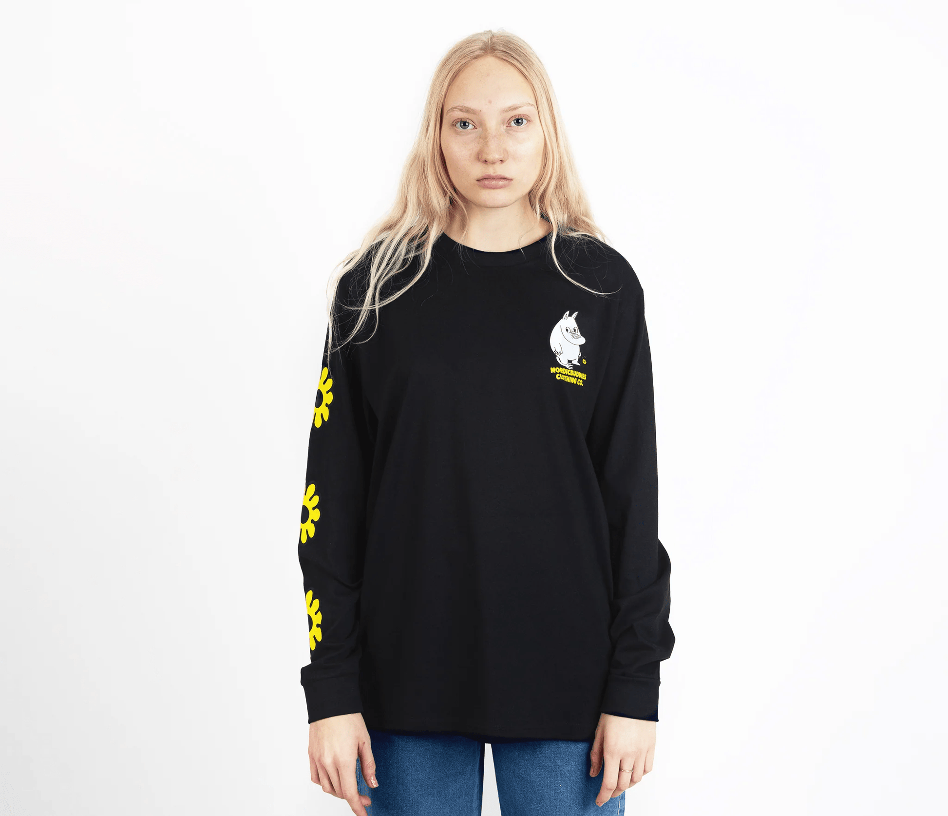 Moomintroll's Flower Longsleeve Shirt With Cuffrib Unisex - Black - Organic LifestyleMoomintroll's Flower Longsleeve Shirt With Cuffrib Unisex - BlackMoomintroll's Flower Longsleeve Shirt With Cuffrib Unisex - BlackMoomin by NordicBuddiesOrganic LifestyleMOOMIN54A-XXLXXL