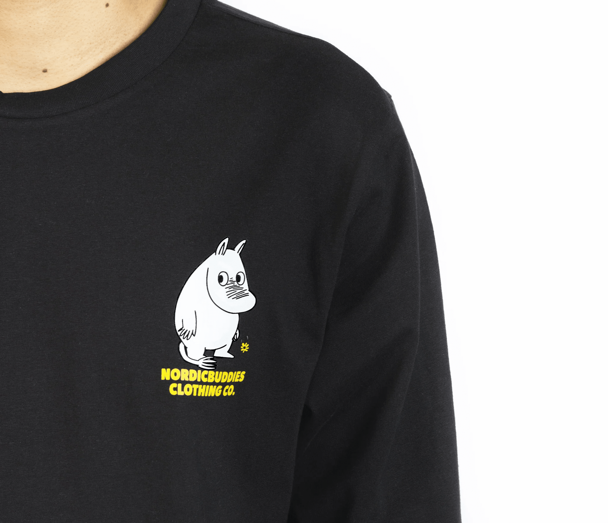 Moomintroll's Flower Longsleeve Shirt With Cuffrib Unisex - Black - Organic LifestyleMoomintroll's Flower Longsleeve Shirt With Cuffrib Unisex - BlackMoomintroll's Flower Longsleeve Shirt With Cuffrib Unisex - BlackMoomin by NordicBuddiesOrganic LifestyleMOOMIN54A-XXLXXL