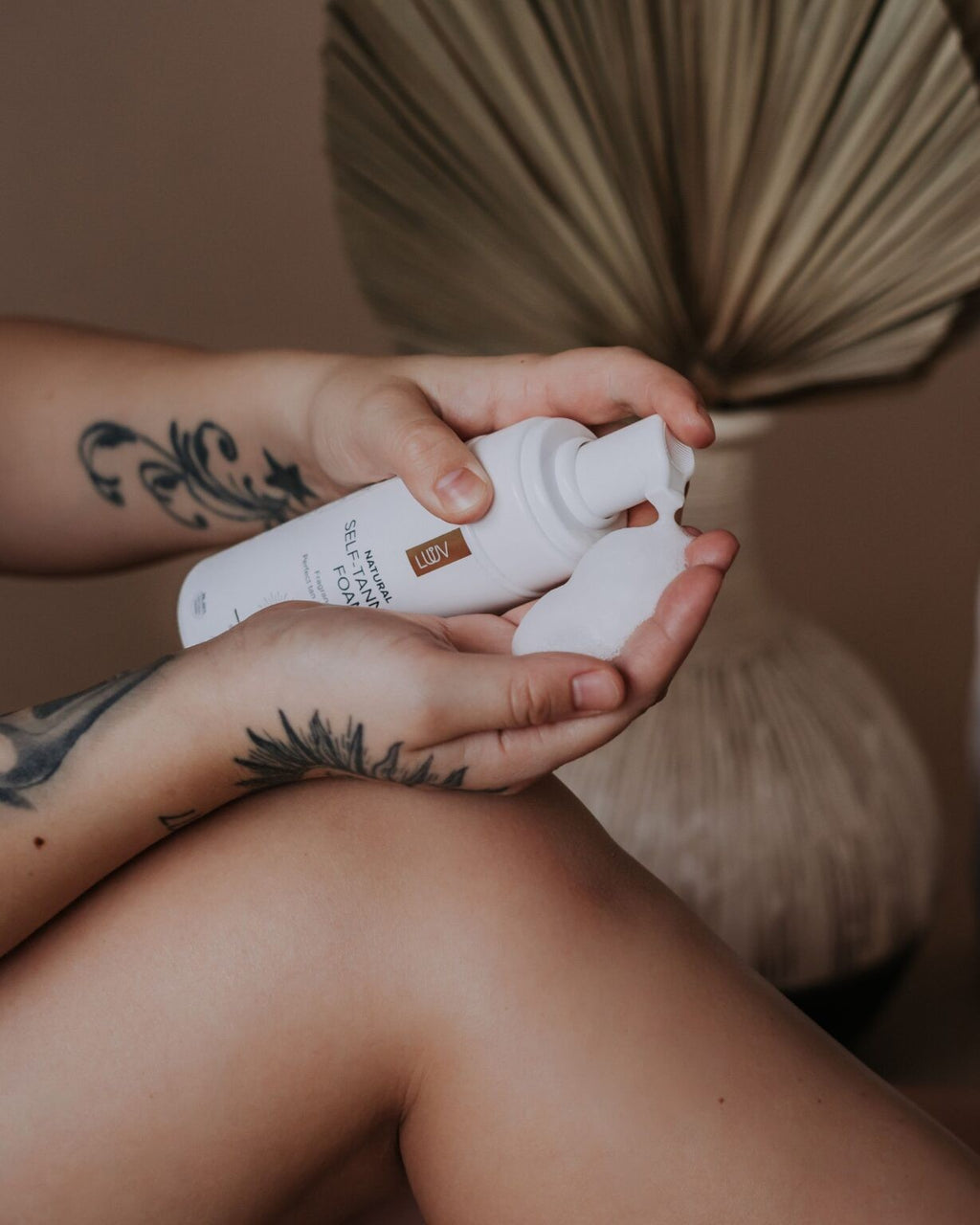 Natural Self Tanning Foam Medium COSMOS, 150ml