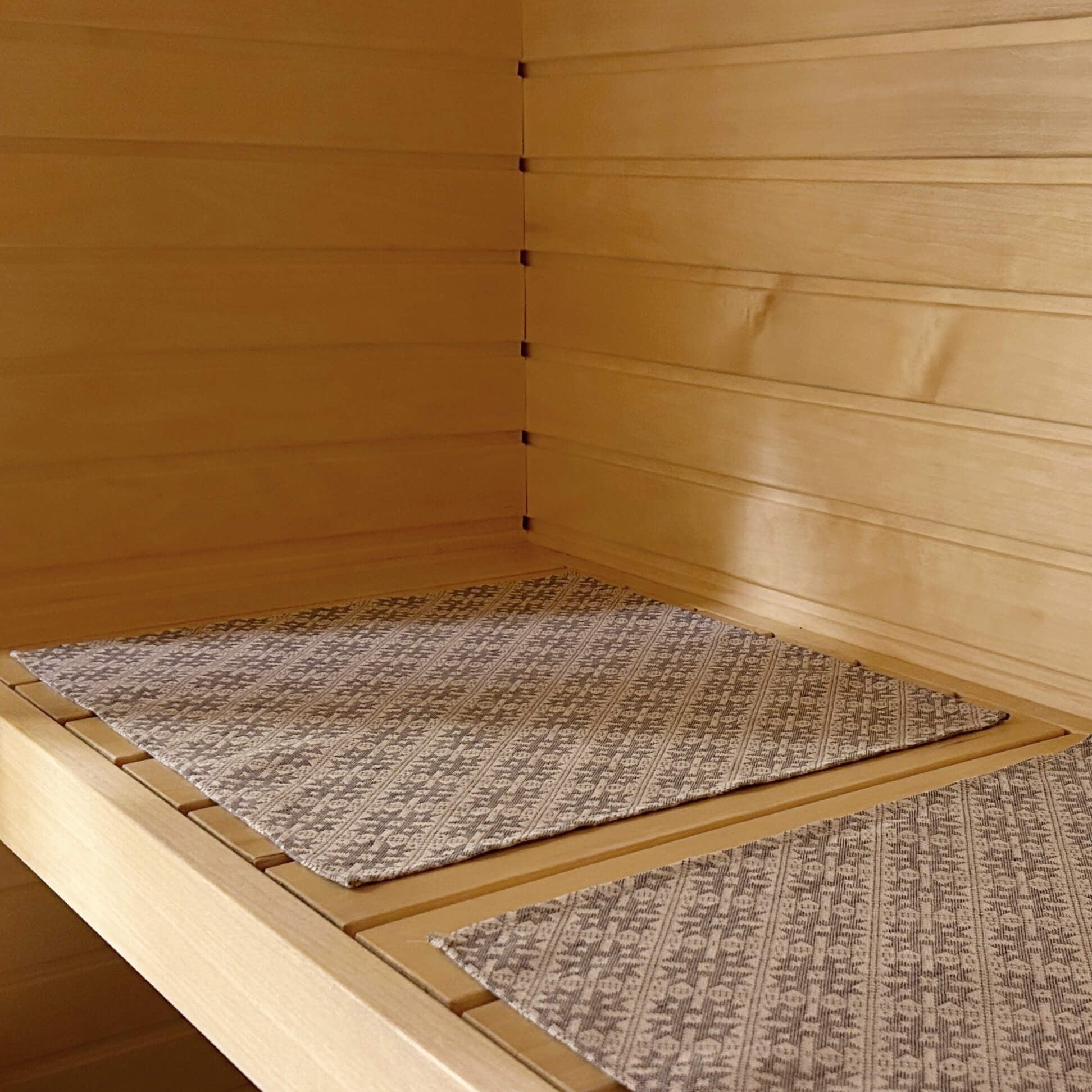 Seating Pad for Sauna, 45 x 50 cm - Pärnumaa - Organic LifestyleSeating Pad for Sauna, 45 x 50 cm - PärnumaaSeating Pad for Sauna, 45 x 50 cm - PärnumaaLOKOOrganic Lifestylesaunalava-istumisalus-40x50-pärnumaa