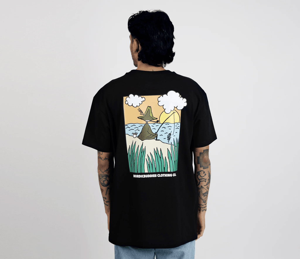Snufkin Fishing T-Shirt Unisex - Black - Organic LifestyleSnufkin Fishing T-Shirt Unisex - BlackSnufkin Fishing T-Shirt Unisex - BlackMoomin by NordicBuddiesOrganic LifestyleSNUFKIN52D-XXLXXL