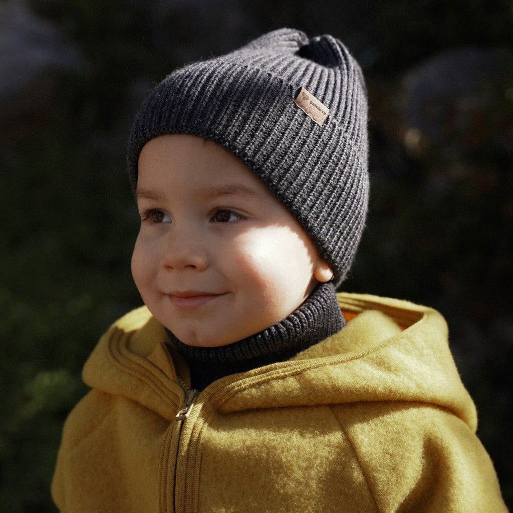 Vintermössa i merinoull för barn - Grafitgrå - Organic LifestyleVintermössa i merinoull för barn - GrafitgråWinter Merino Wool Hat for Kids - GraphitePatuloveOrganic Lifestyle5907001930440