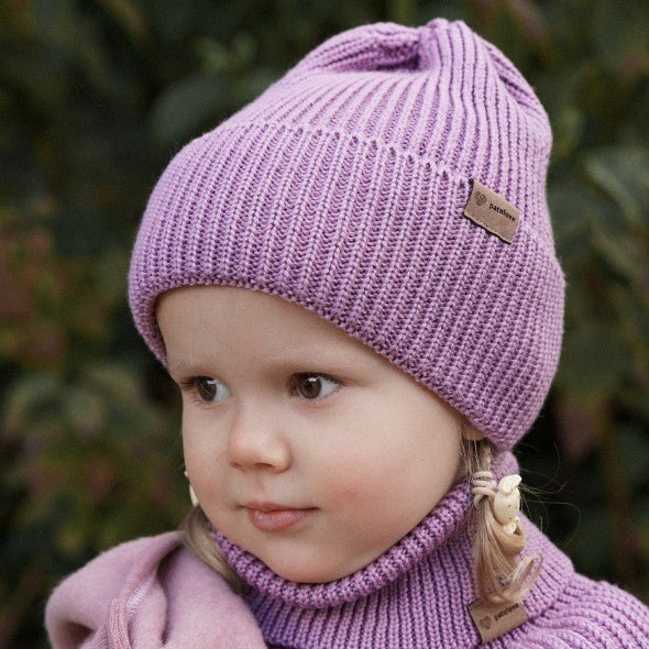 Vintermössa i merinoull för barn - Lila - Organic LifestyleVintermössa i merinoull för barn - LilaWinter Merino Wool Hat for Kids - LilacPatuloveOrganic Lifestyle5907001930389