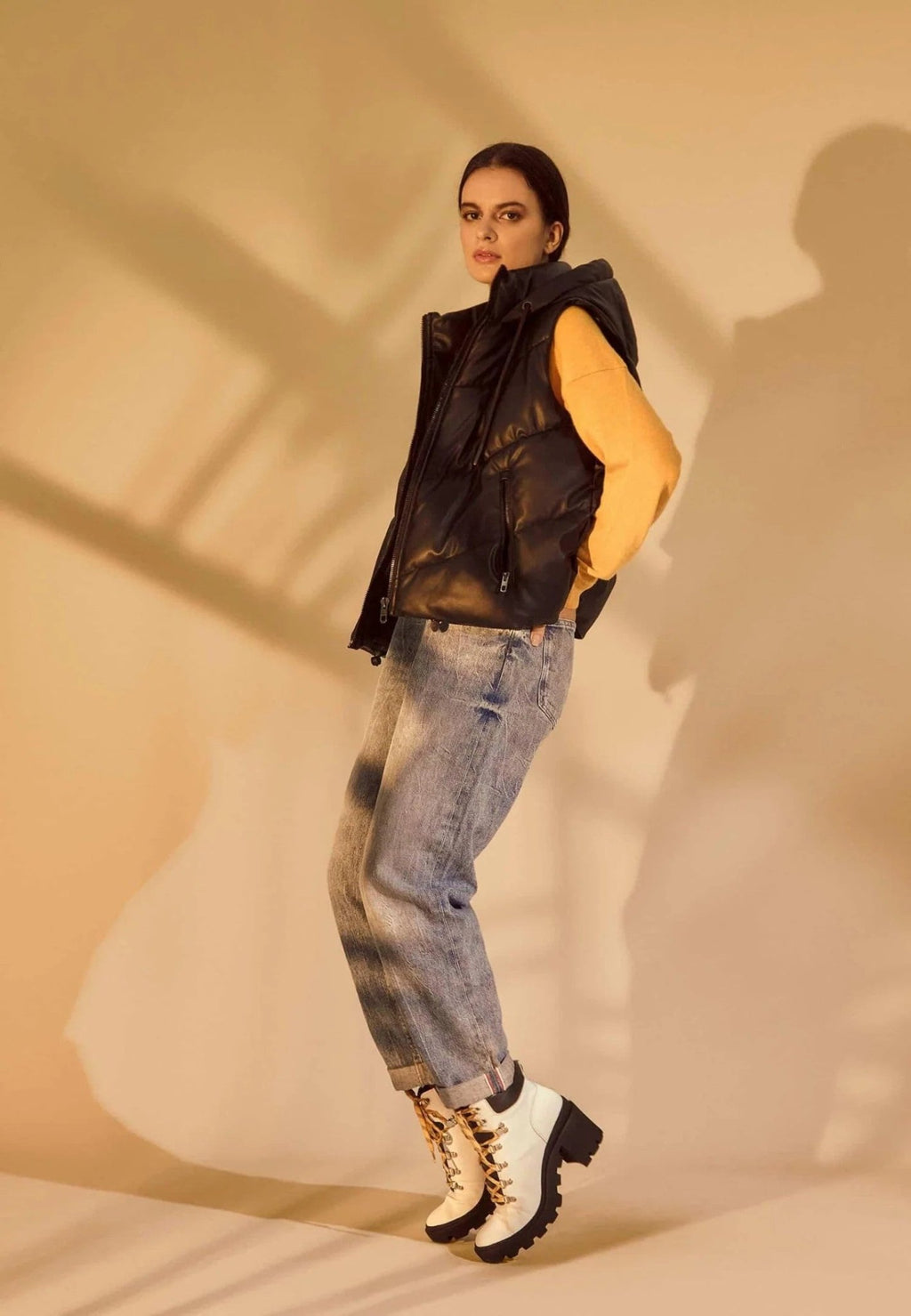 White Combat Boots – Stylish 9 cm Block Heel Design - Organic LifestyleWhite Combat Boots – Stylish 9 cm Block Heel DesignWhite Combat Boots – Stylish 9 cm Block Heel DesignMangará AtelierOrganic Lifestyle482IN1VBR3737