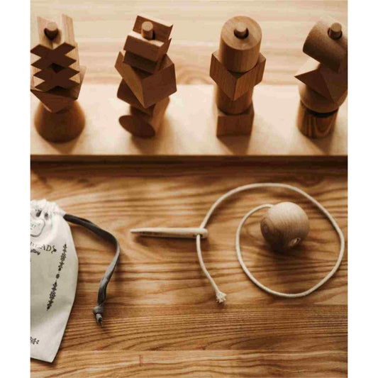 Wooden Threading Needle XL